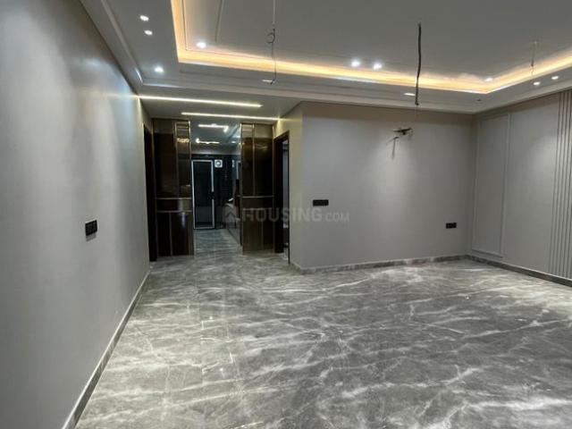 Flat for sale in Raja Garden, Delhi