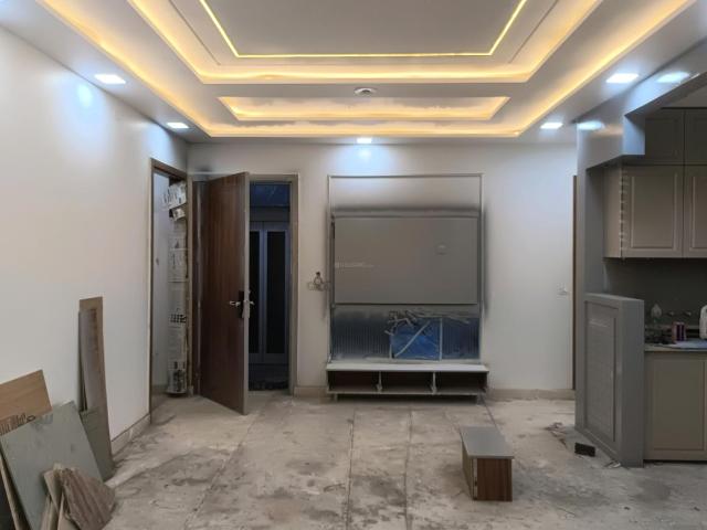 Flat for sale in North Delhi, Deri