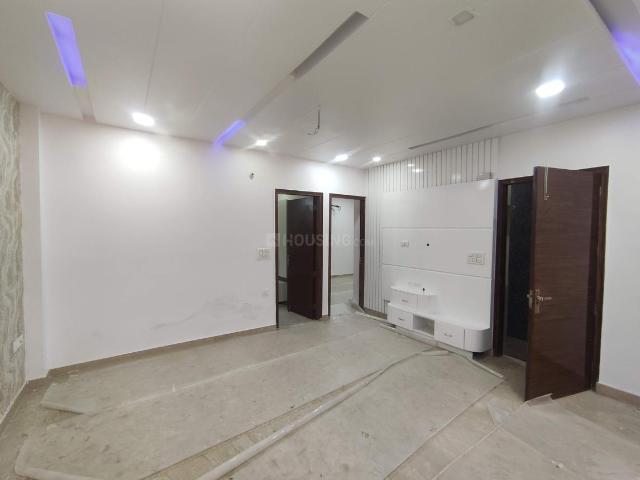Flat for sale in North Delhi, Deri