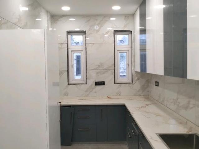 Flat for sale in Abdullahpur