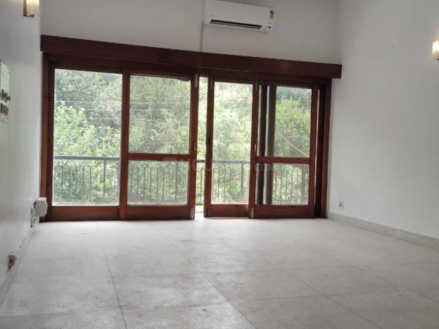 Flat for rent in South Delhi, Deri