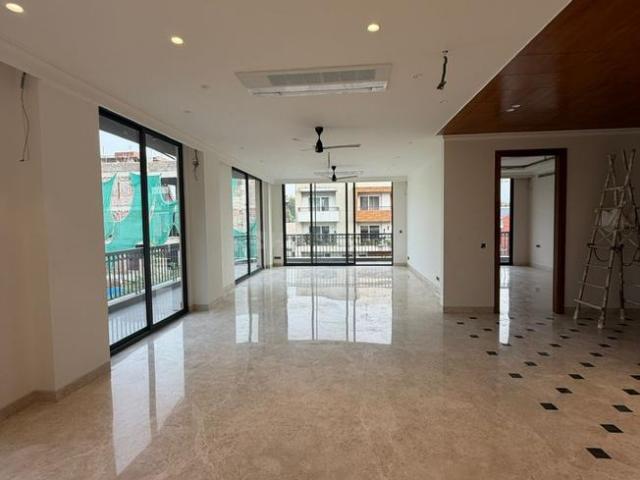 Flat for rent in South Delhi, Deri