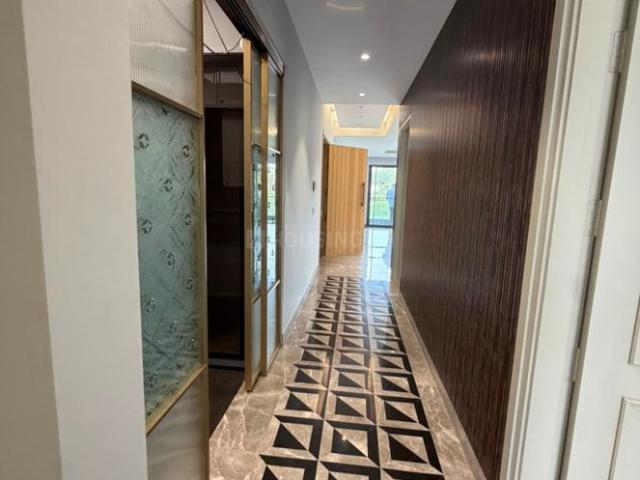 Flat for sale in South Delhi, Deri