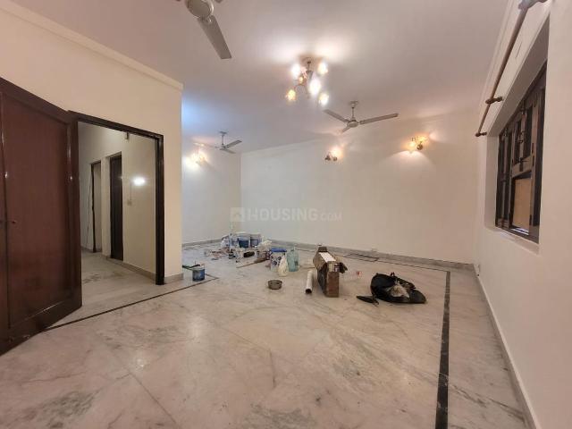 Flat for rent in Deri