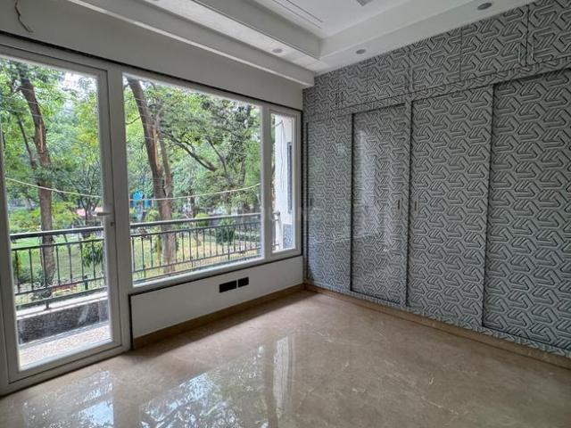Flat for rent in Deri