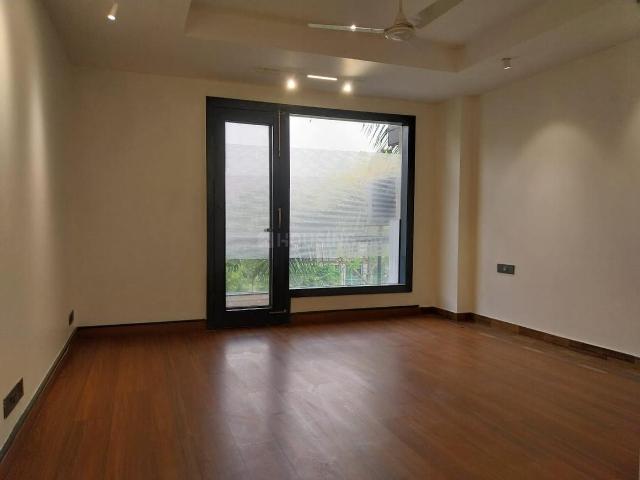 Flat for rent in Deri