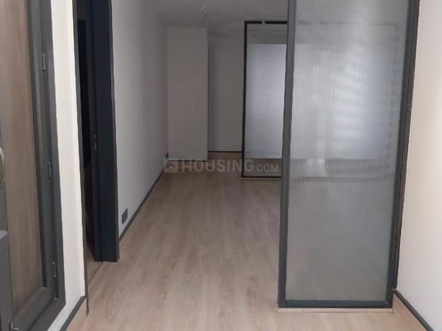 Flat for rent in Deri