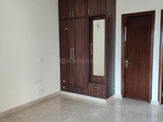 Flat for rent in Deri