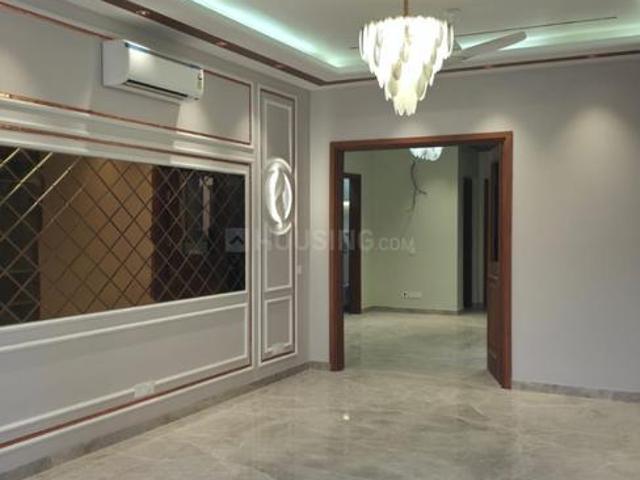Flat for rent in Deri