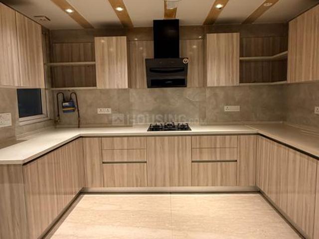 Flat for rent in Deri