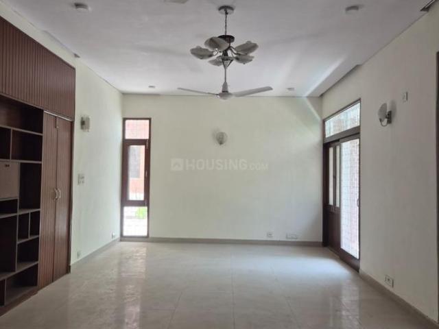 Flat for rent in Deri