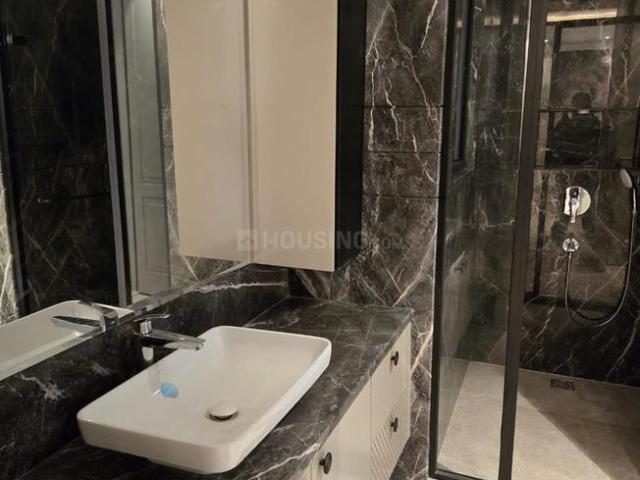 Flat for rent in Deri