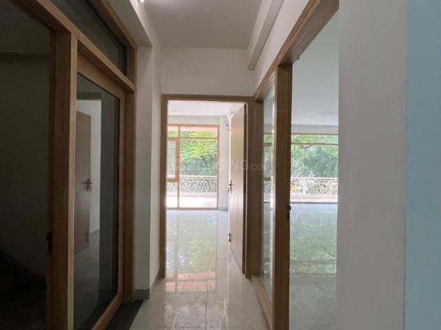 Flat for rent in South Delhi, Deri