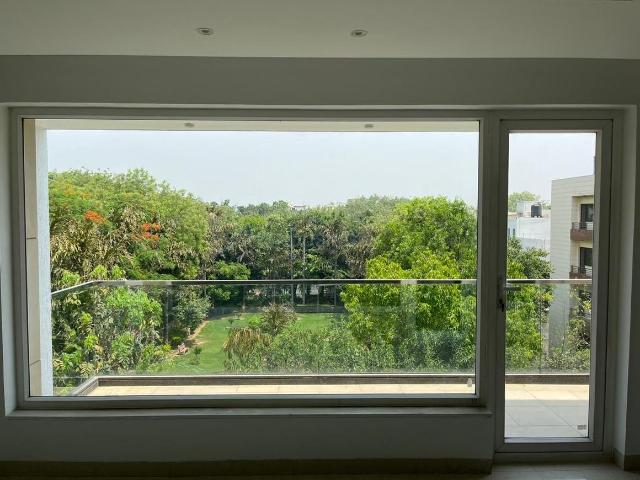 Flat for rent in South Delhi, Deri