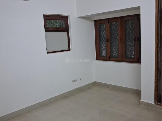 Flat for rent in Deri