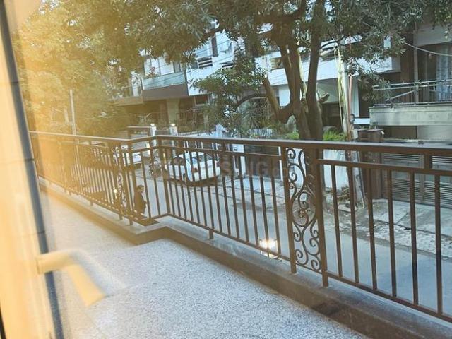 Flat for rent in South Delhi, Deri