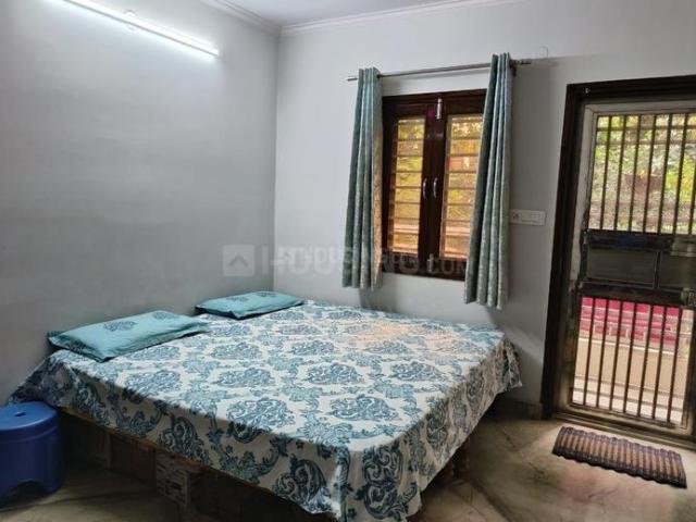 Flat for sale in North West Delhi, Deri