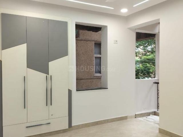 Flat for sale in North Delhi, Deri