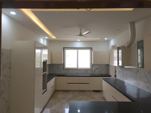 Flat for sale in Hariana