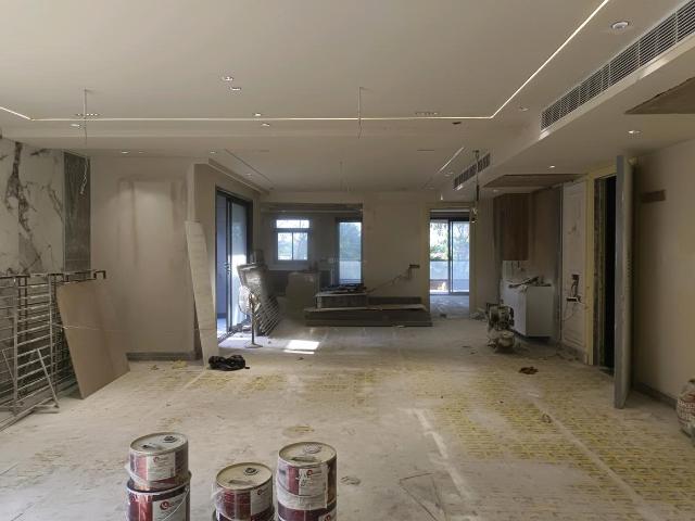 Flat for sale in Abdullahpur