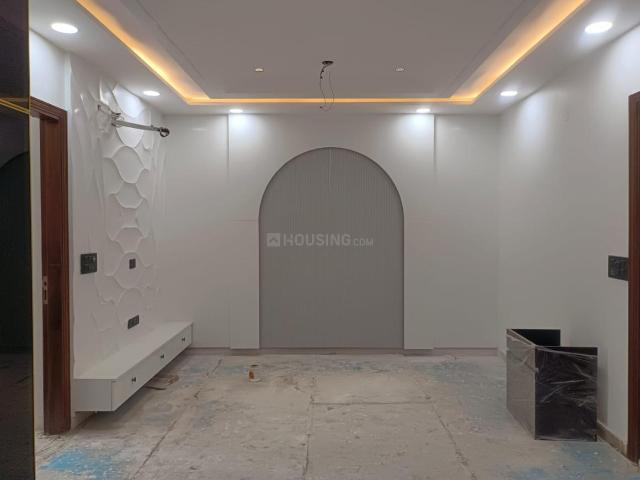 Flat for sale in North West Delhi, Deri