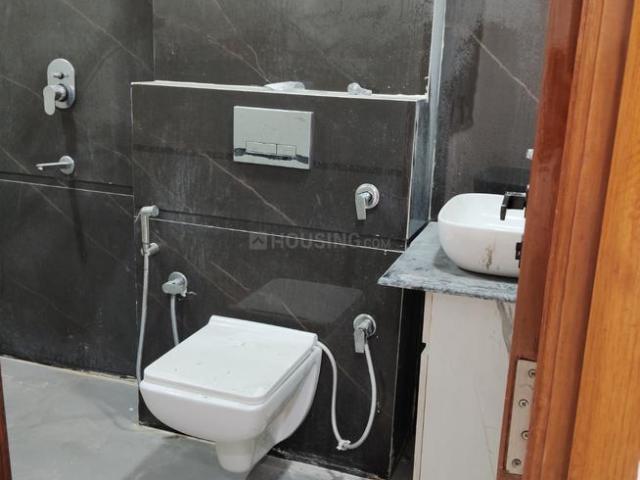 Flat for rent in Rohini, Delhi