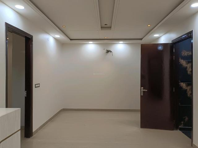 Flat for sale in North West Delhi, Deri