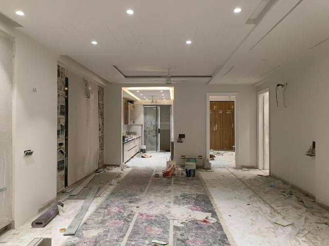 Flat for sale in North West Delhi, Deri
