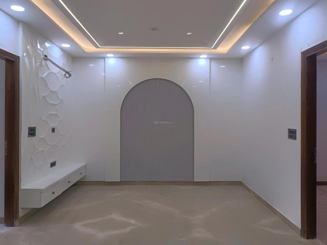 Flat for sale in North West Delhi, Deri