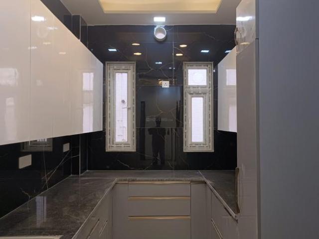 Flat for sale in Abdullahpur