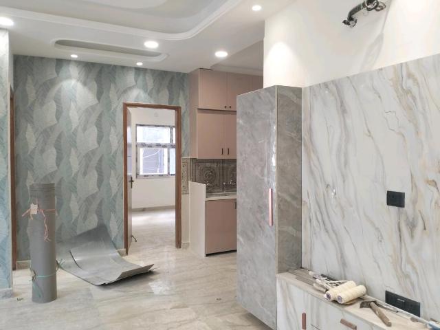 Flat for sale in North West Delhi, Deri