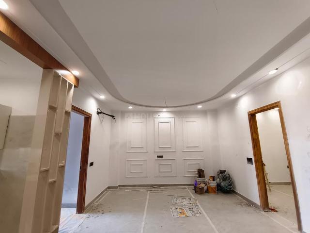 Flat for sale in North Delhi, Deri