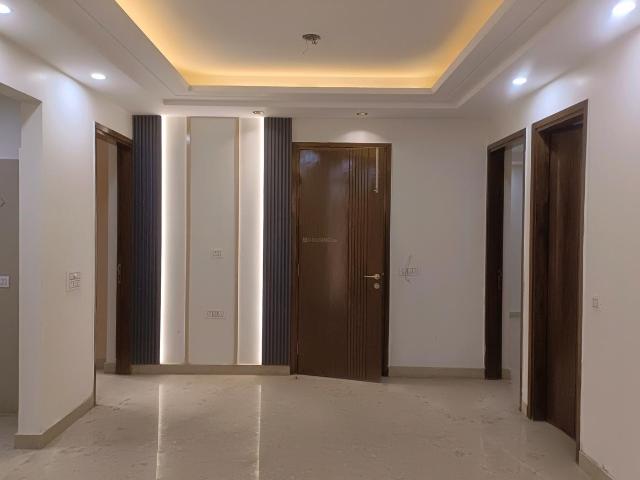 Flat for sale in North Delhi, Deri