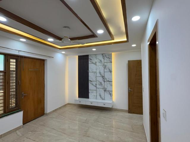 Flat for sale in Hariana