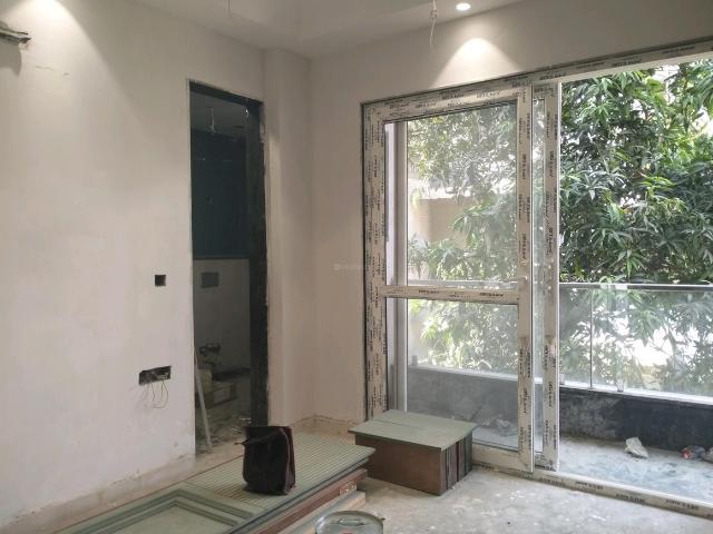 Flat for sale in North West Delhi, Deri