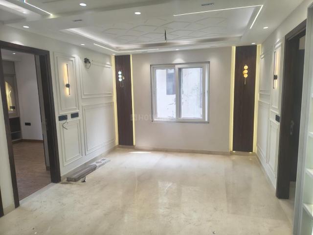 Flat for sale in North West Delhi, Deri