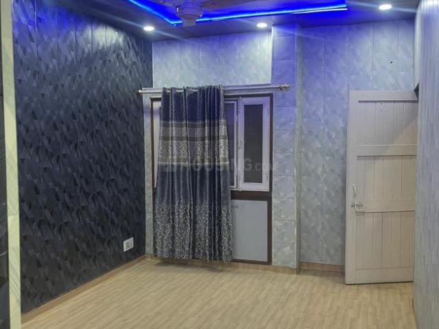 Flat for sale in North West Delhi, Deri