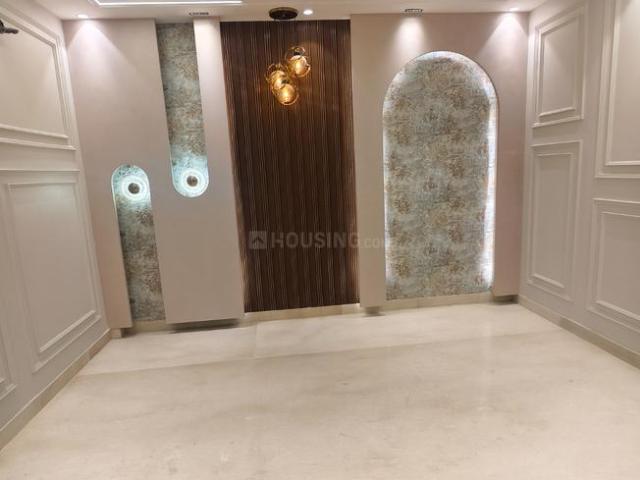 Flat for sale in North West Delhi, Deri
