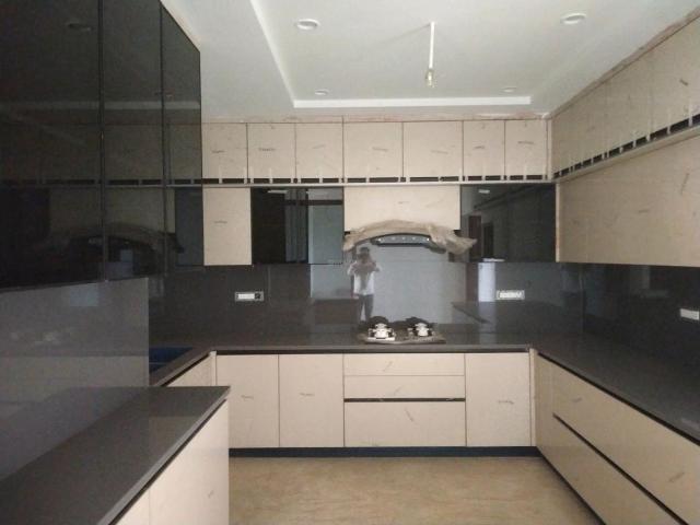 Flat for sale in Hariana
