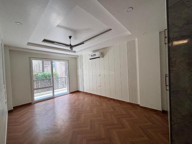 Flat for sale in Hariana
