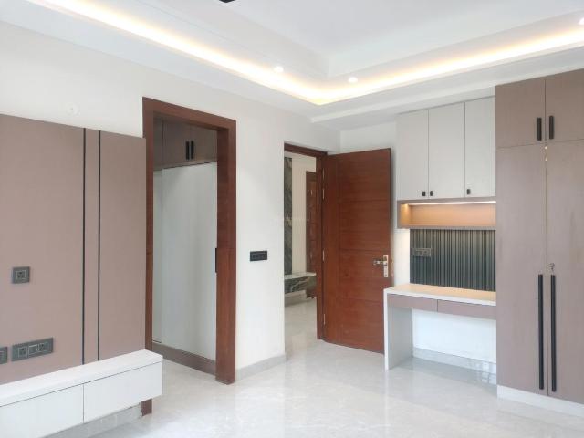 Flat for sale in Hariana