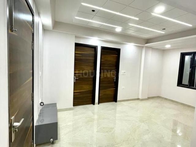 Flat for sale in North West Delhi, Deri
