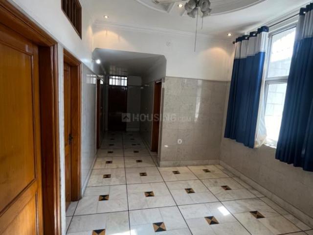 Flat for rent in North West Delhi, Deri