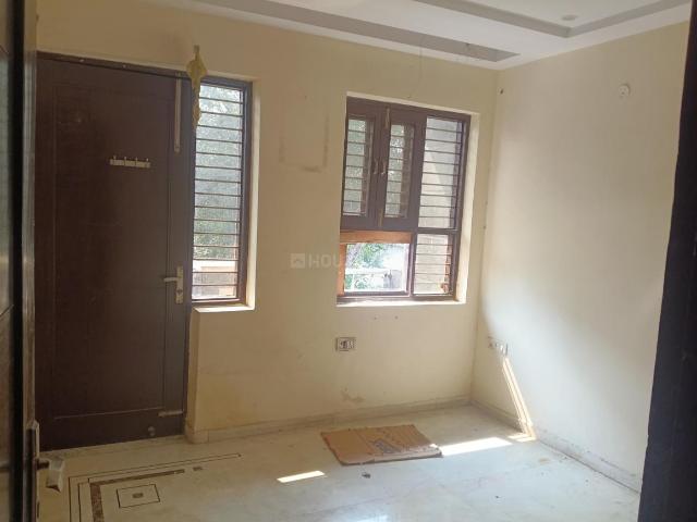 Flat for rent in North West Delhi, Deri