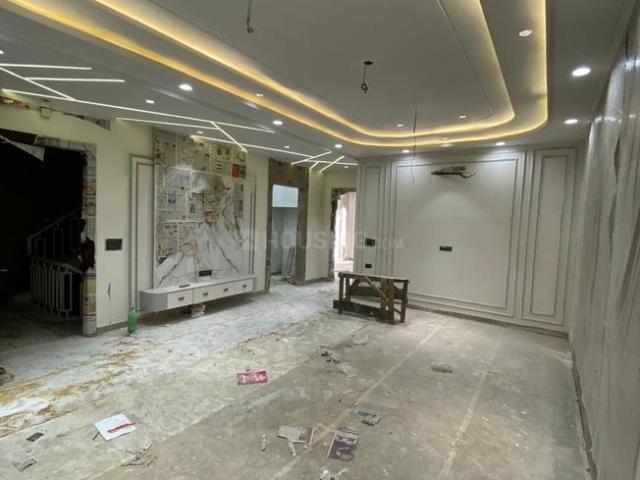 Flat for sale in North West Delhi, Deri