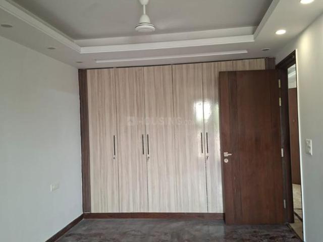 Flat for rent in Deri