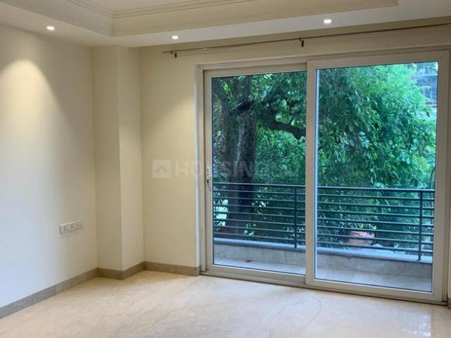 Flat for sale in Moti Bagh, Delhi