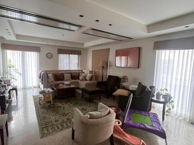 Flat for sale in Moti Bagh, Delhi
