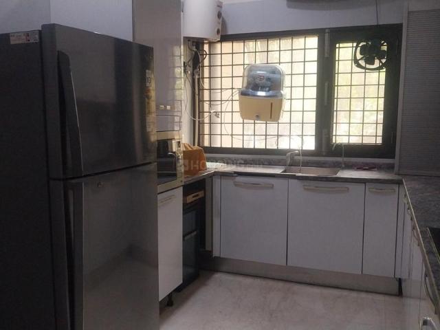 Flat for rent in Deri
