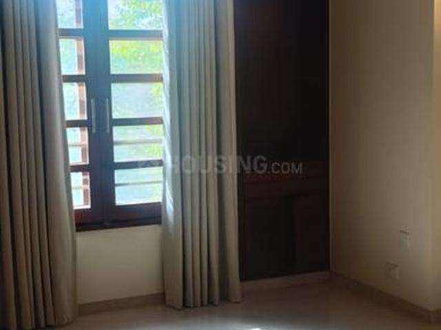 Flat for rent in Deri